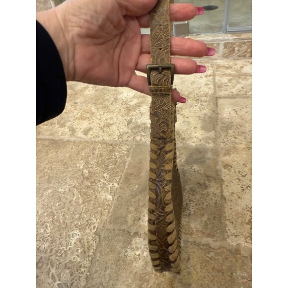 Vintage-Style Tooled Leather Handbag With Floral Design & Whipstitch Detail - Picture 6 of 6